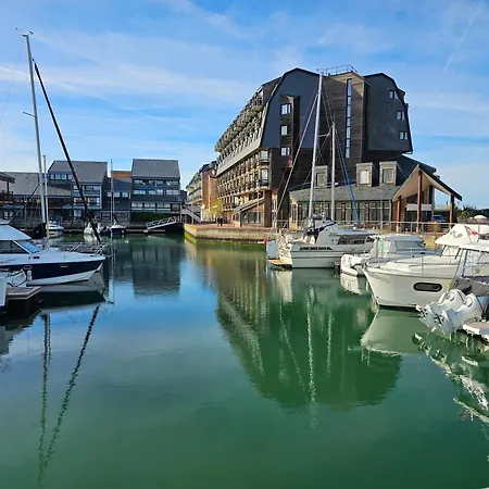 Ocea Marina Vue Refait A Neuf Avec Parking Privatif * Deauville